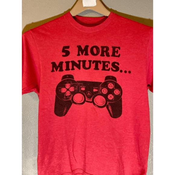 PLAYSTATION Men's Sz M “5 More Minutes" T-Shirt - Red EUC - Picture 2 of 6